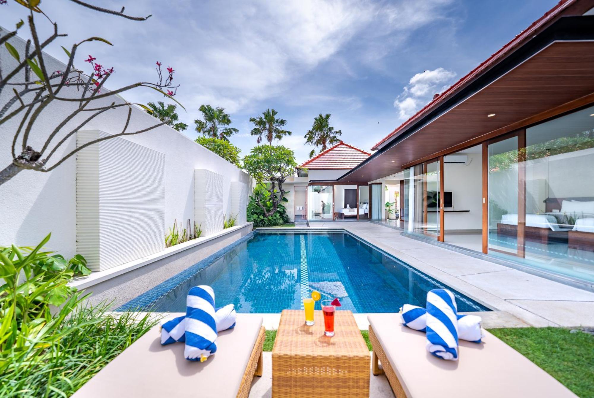 Fenosa Seminyak Villas By Nagisa Bali Exterior photo